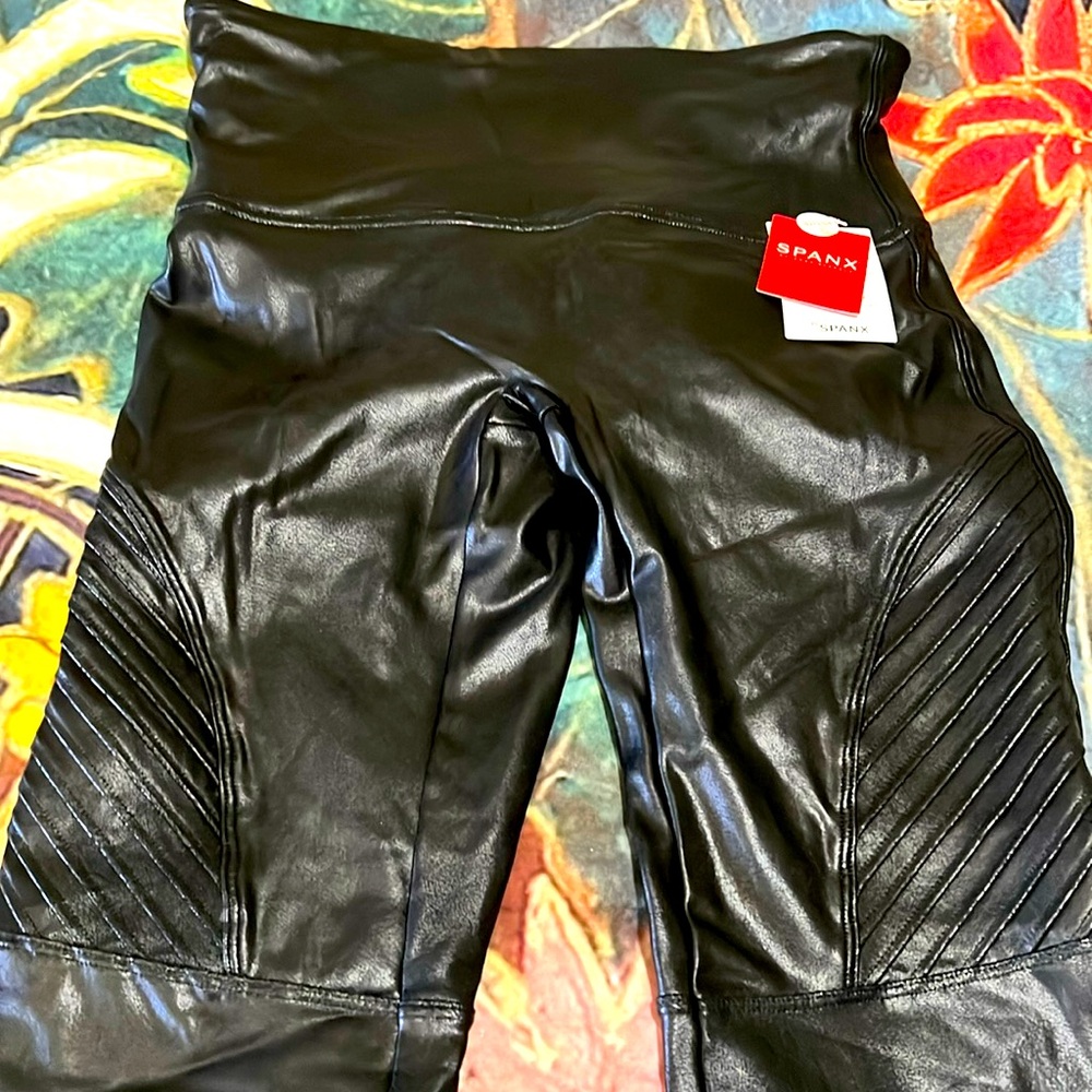 Spanx Faux leather moto leggings. Size L petite. Never worn